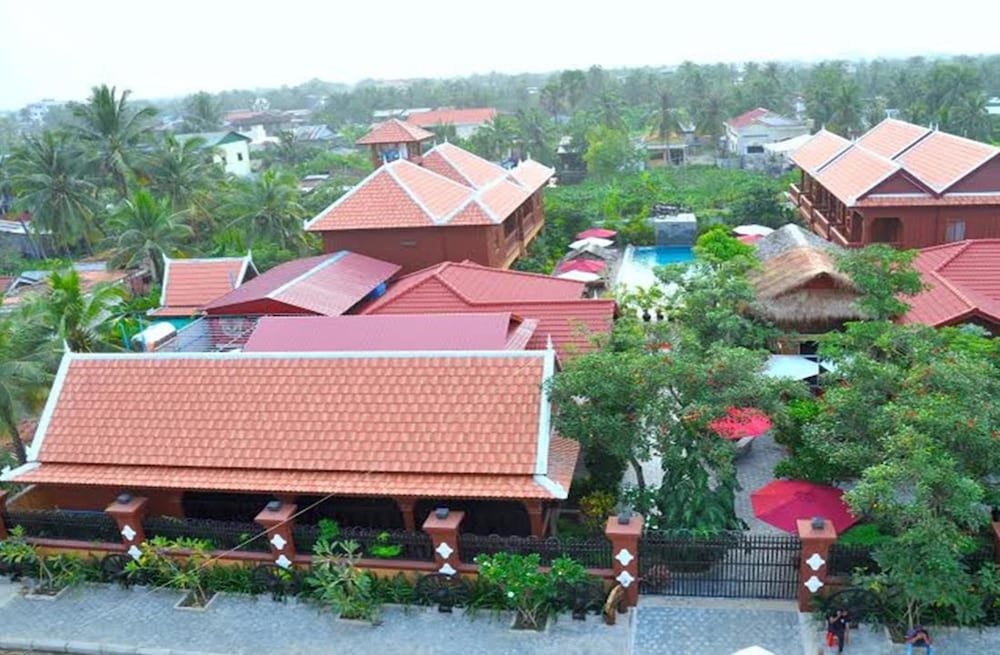 Delux Villa 7/48