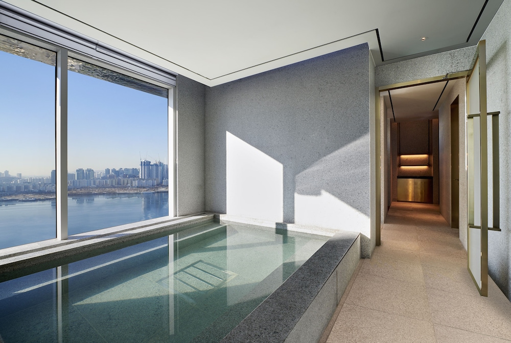 Naru Ambassador Hotel Seoul - MGallery Collection 24/50
