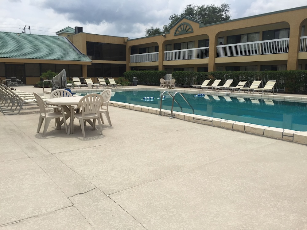 Budget Inn Sanford 15/40