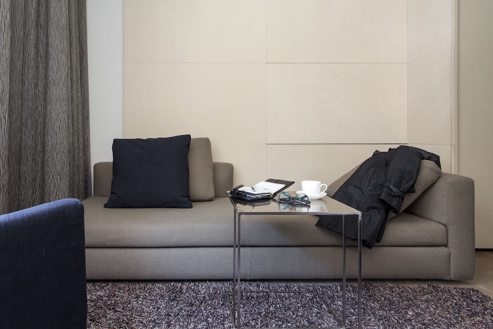 Life Gallery Athens Hotel 54/60
