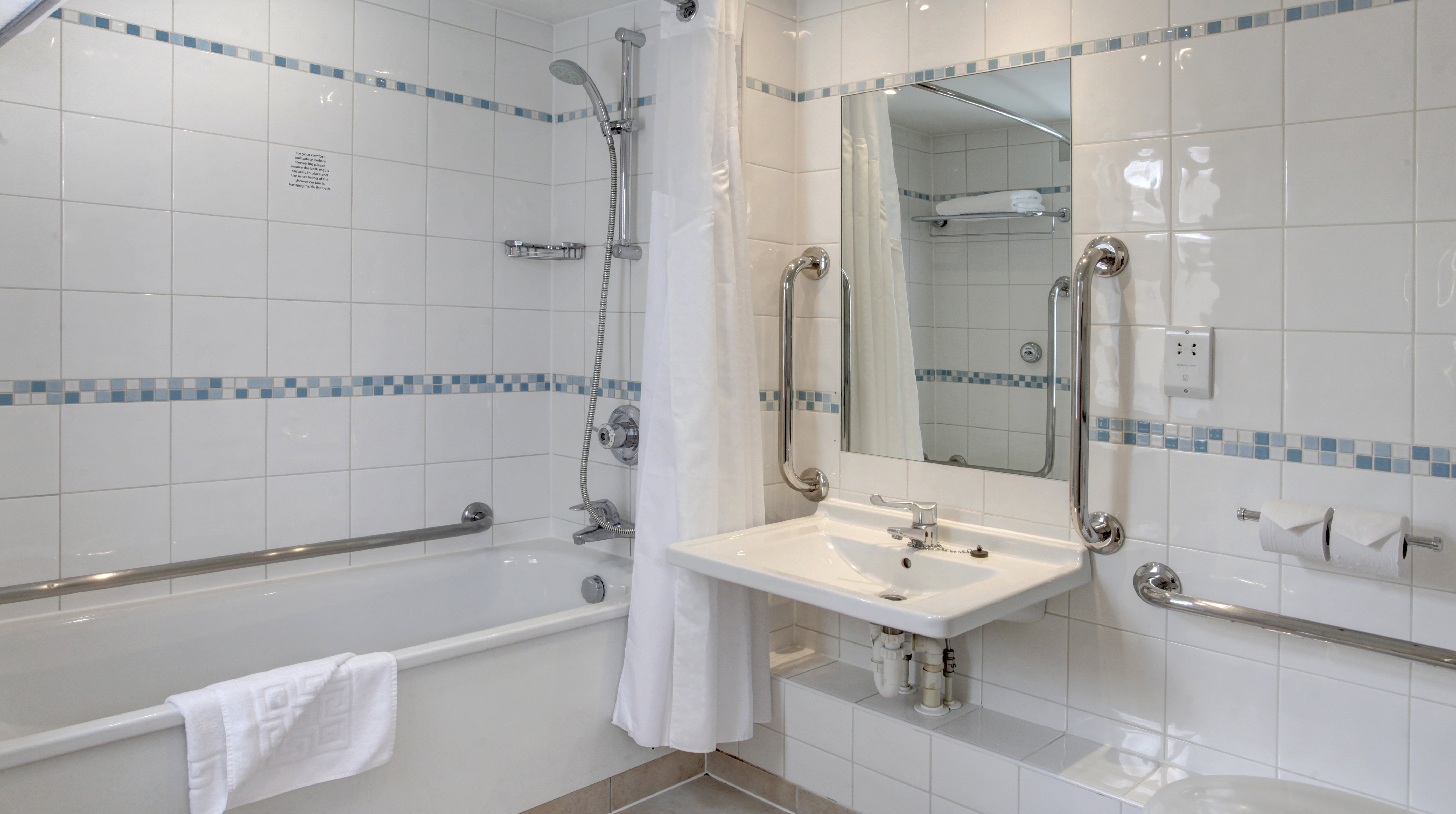 Room, Double Bed, Accessible