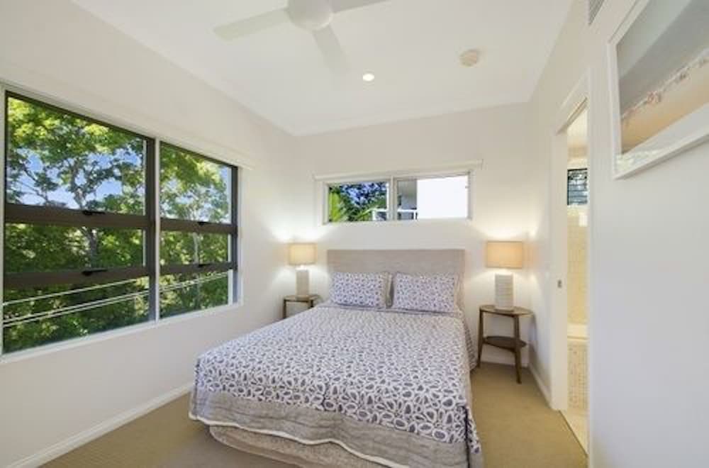 THE LOOKOUT RESORT 32/74