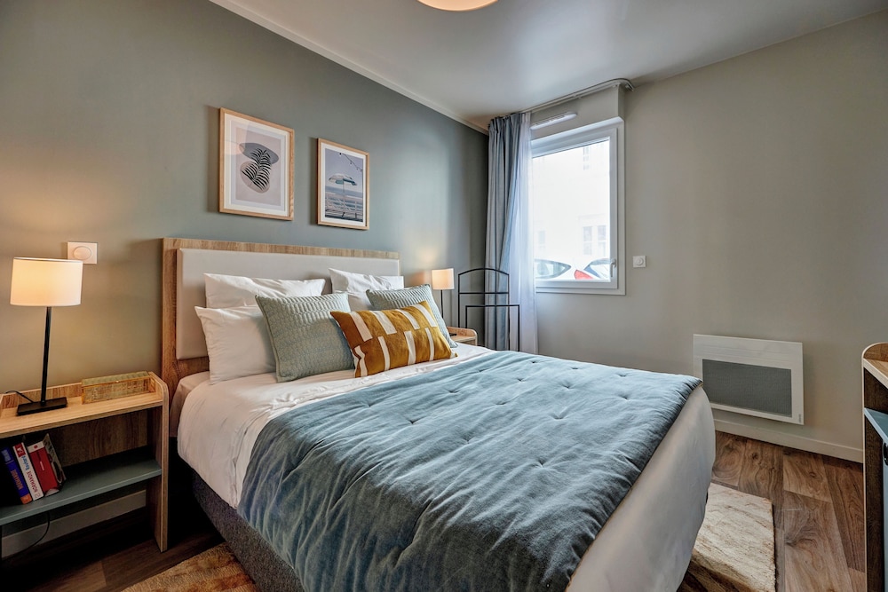 Quality Aparthotel Cherbourg 12/50