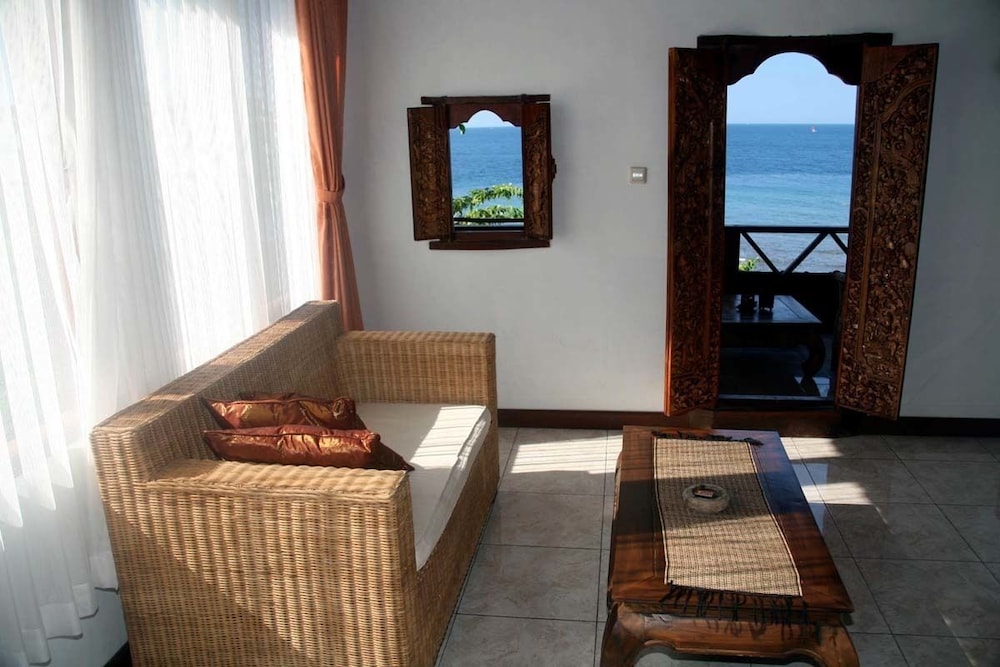 Puri Wirata Dive Resort And Spa 21/46