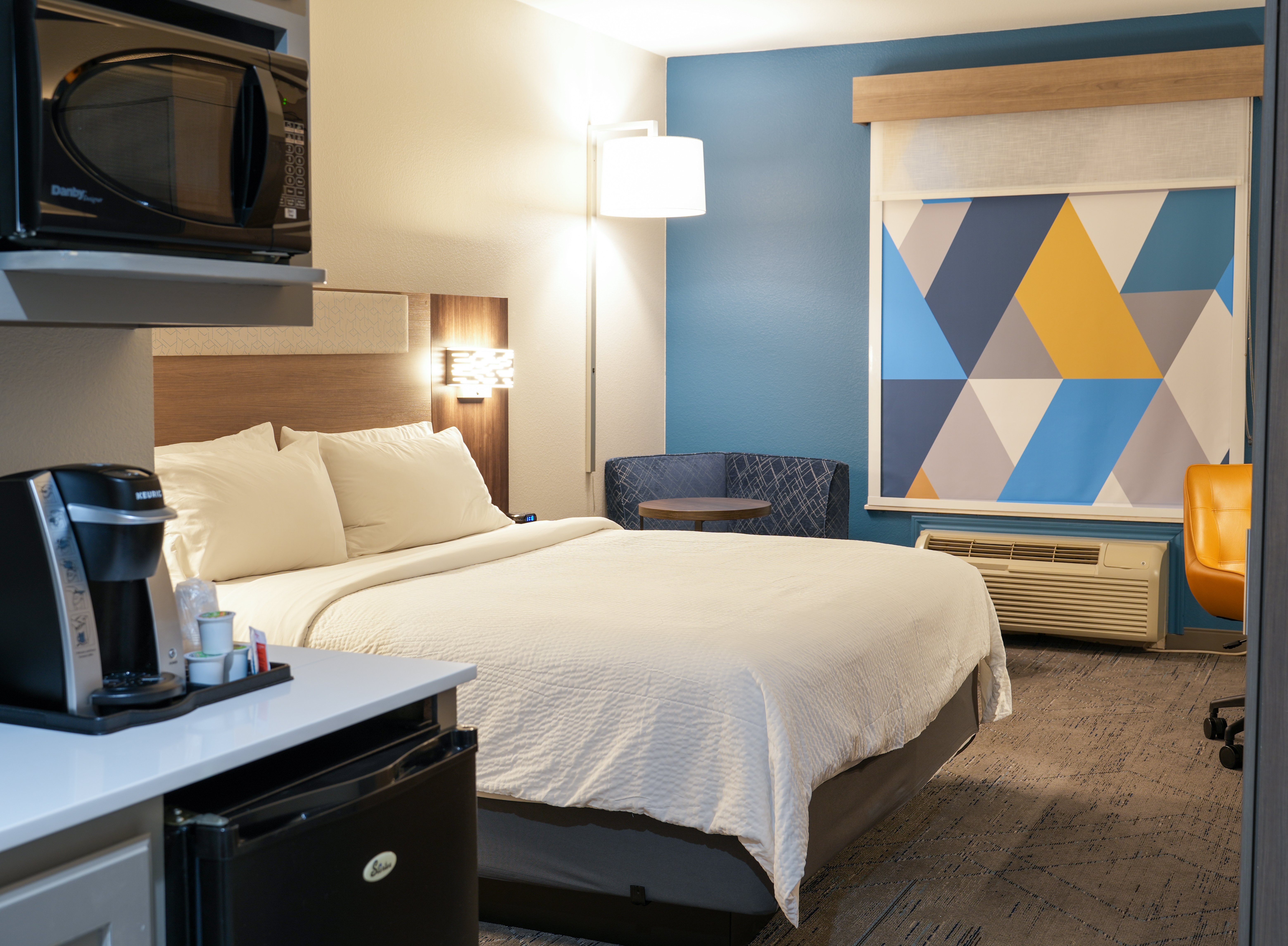 Holiday Inn Express Hotel And Suites Cedar Hill 33/69