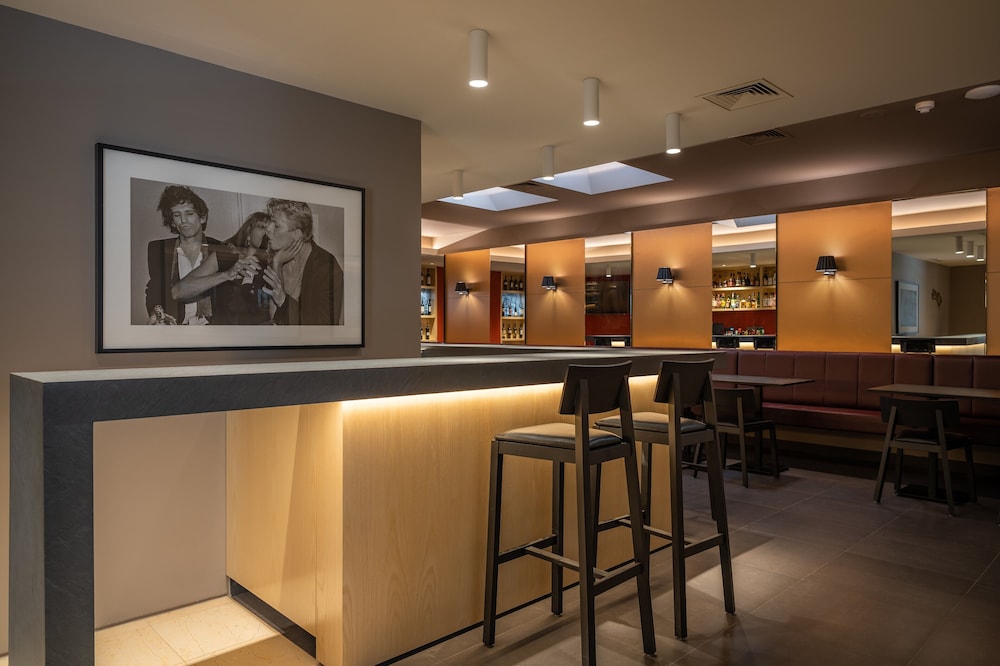 Girassol Hotel 50/55