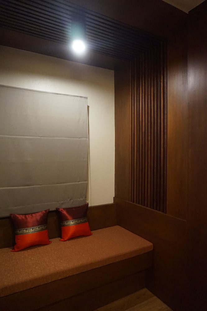 Lima Lanna Hotel 31/50