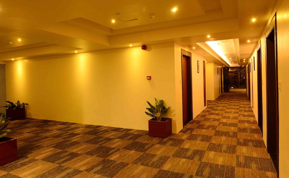 Hotel Shoolin Grand 35/39