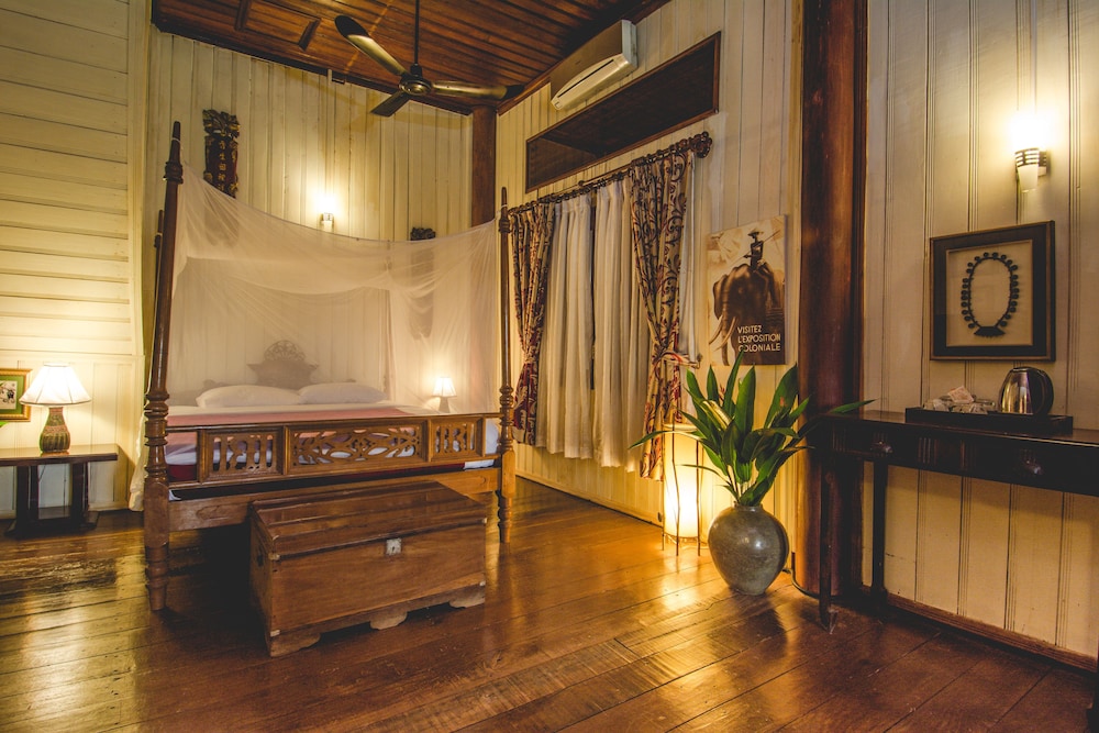 Terres Rouges Lodge 30/50