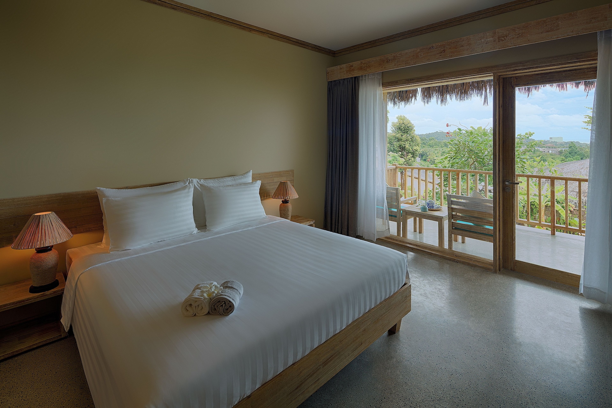 DELUXE, BUNGALOW, KING BED, GARDEN VIEW