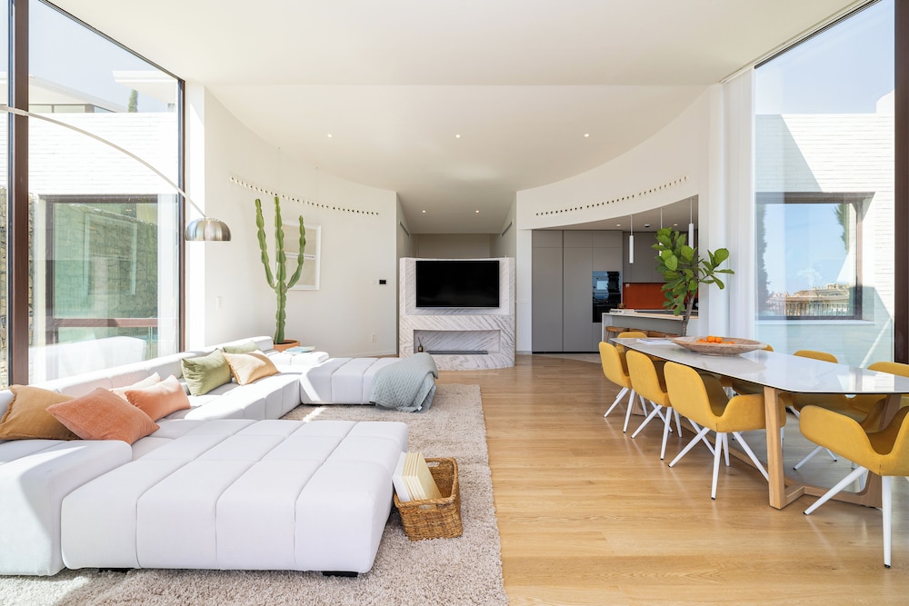 Leiro Residences 9/50