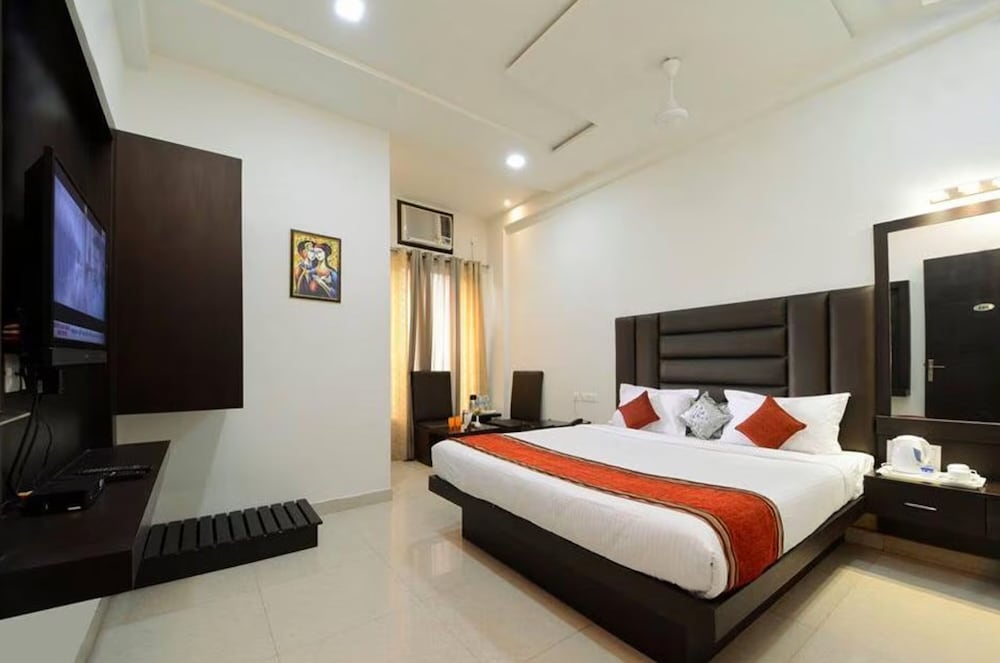 Hotel Madhushrie 22/50