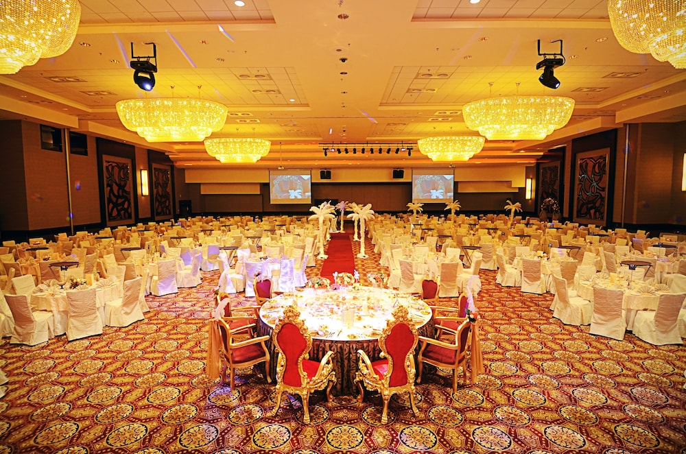 KSL Hotel & Resort 35/50