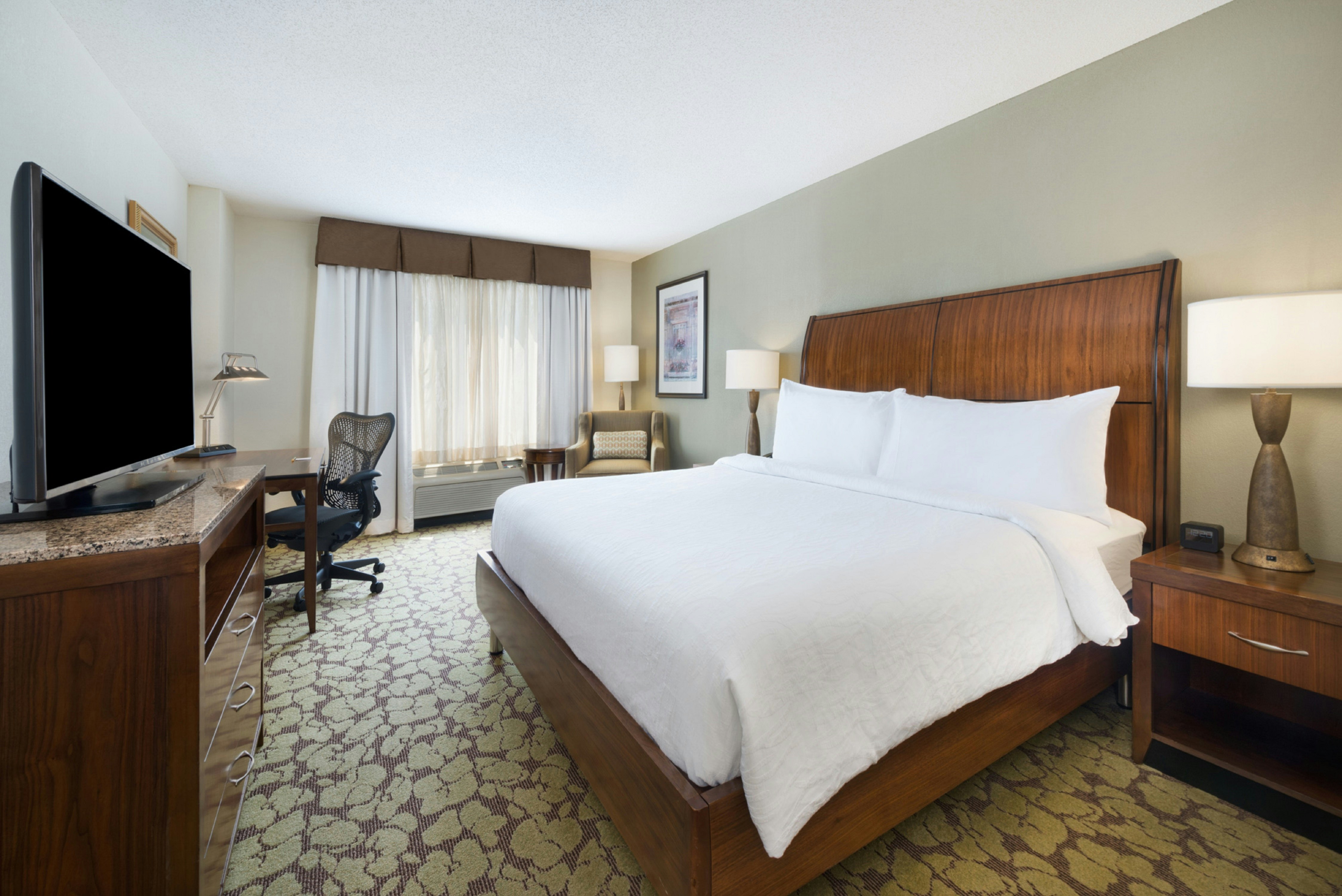 ROOM, KING BED