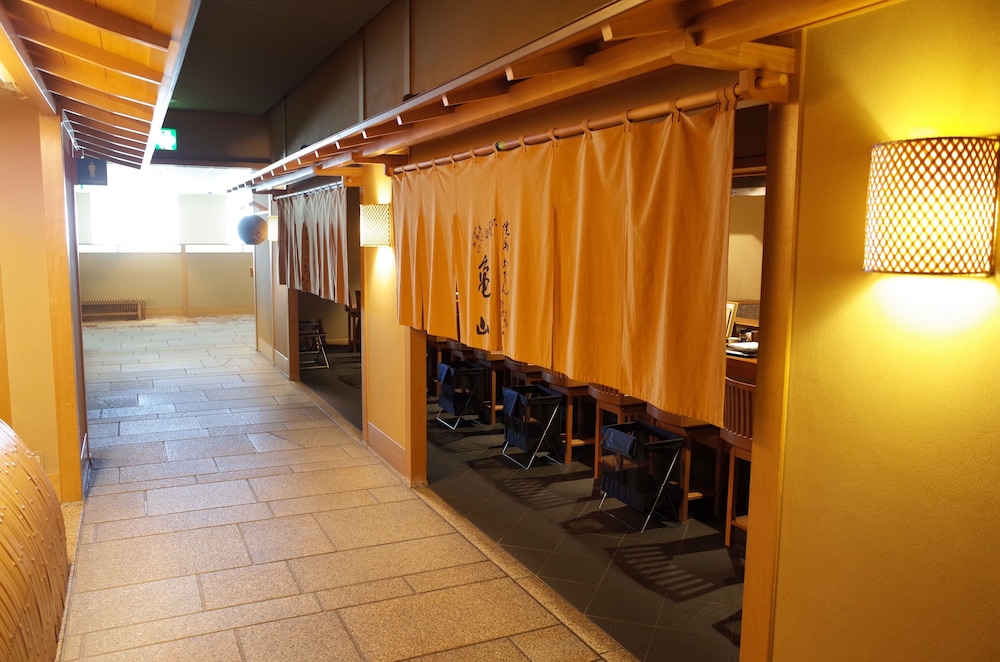 Shinagawa Prince Hotel N Tower 15/50