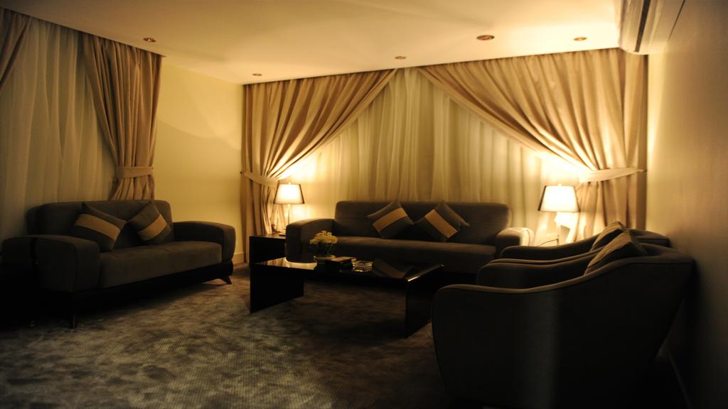 الفهد للأجنحة الفندقية - التحلية(Al Fahad Hotel Suites Al Tahliya) 16/21