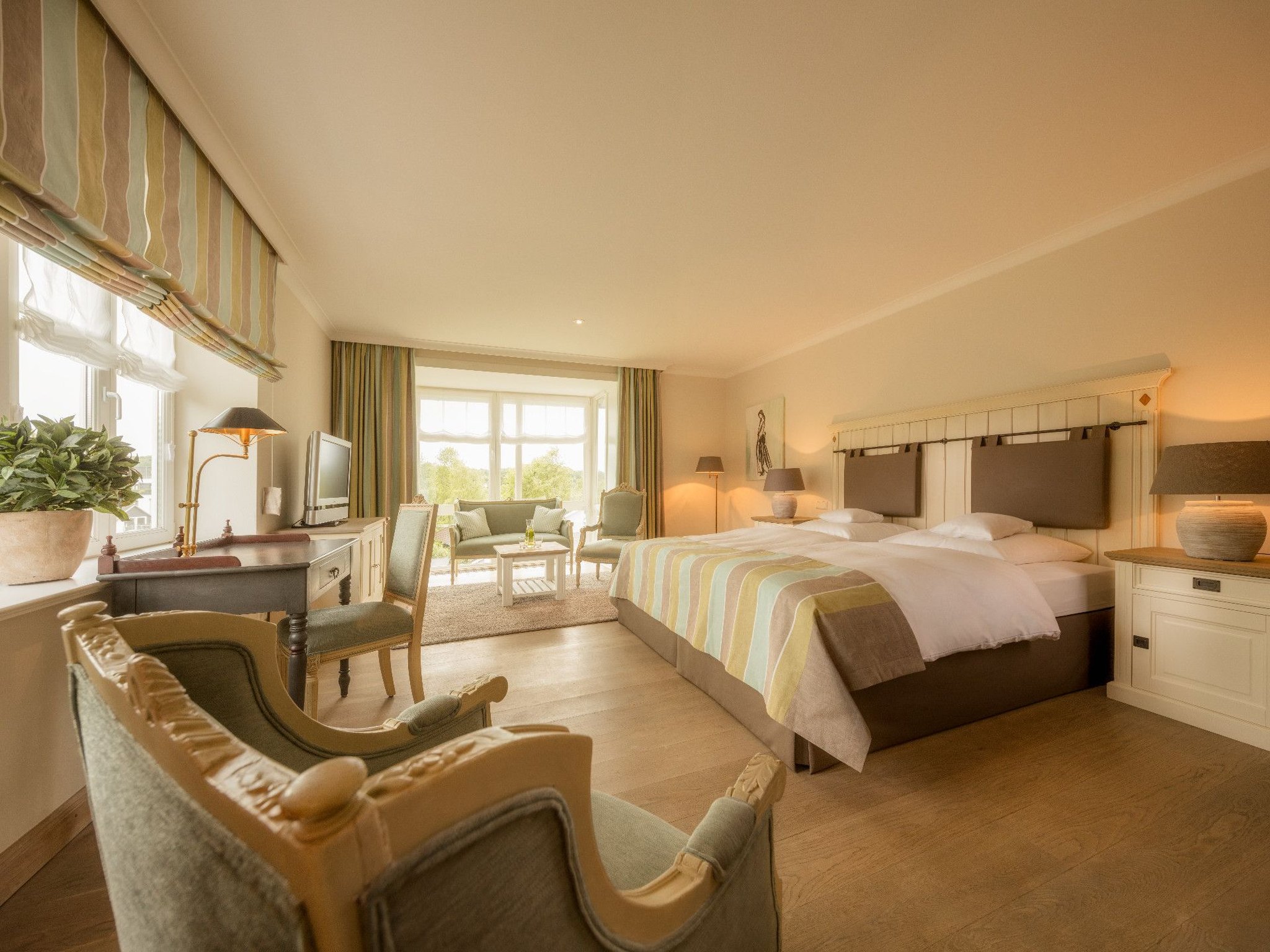Deluxe, Double Bed