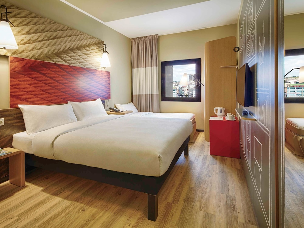 IBIS ISTANBUL TUZLA HOTEL 15/48
