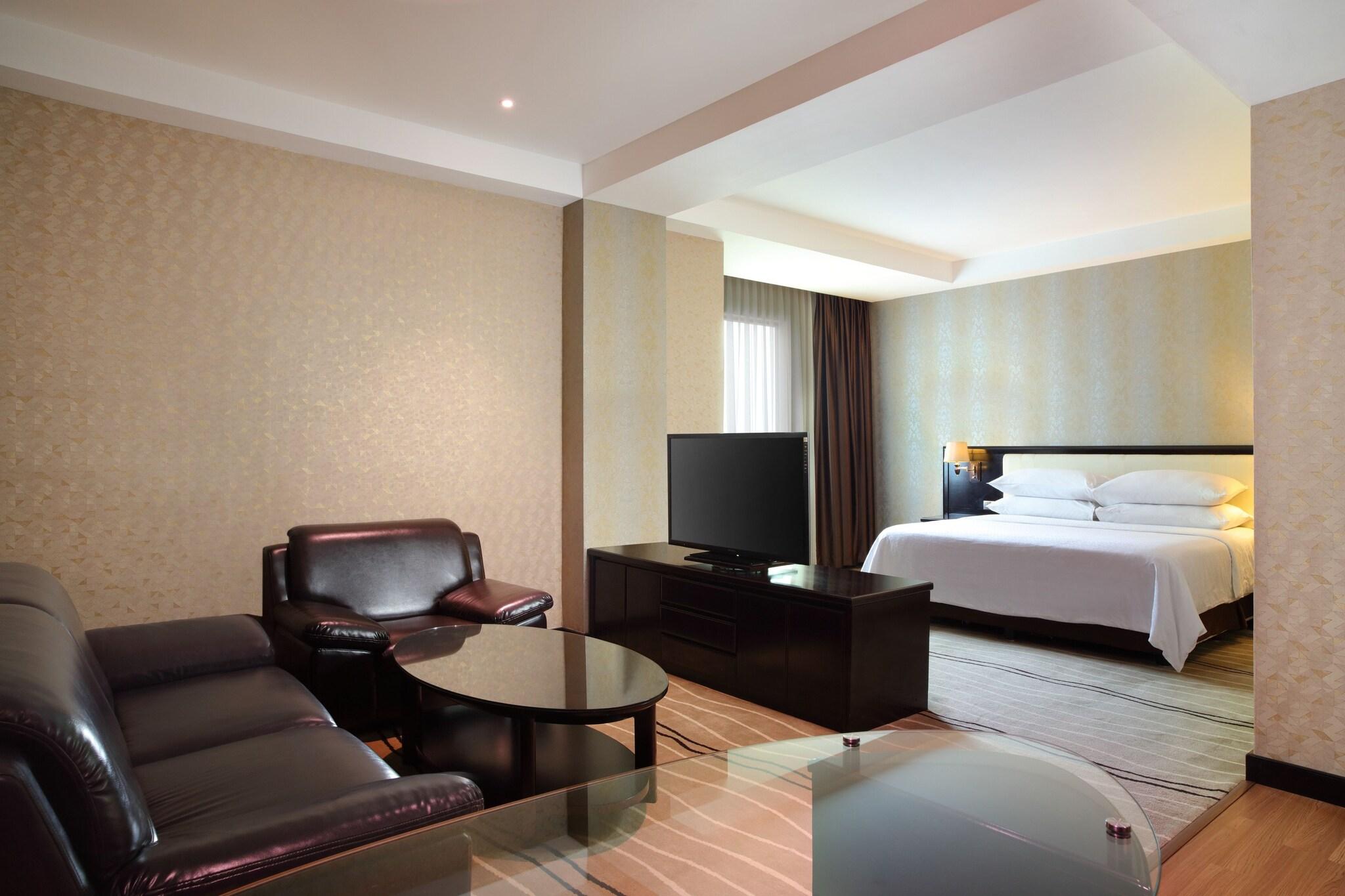 Room at FOUR POINTS BY SHERATON MEDAN, MEDAN