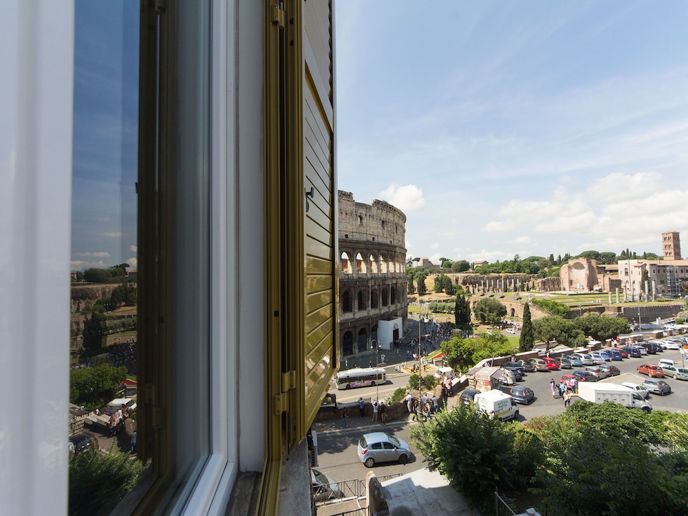 Colosseo Panoramic Rooms 28/39