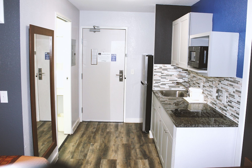 Coratel Inn & Suites Inver Grove Heights 11/32