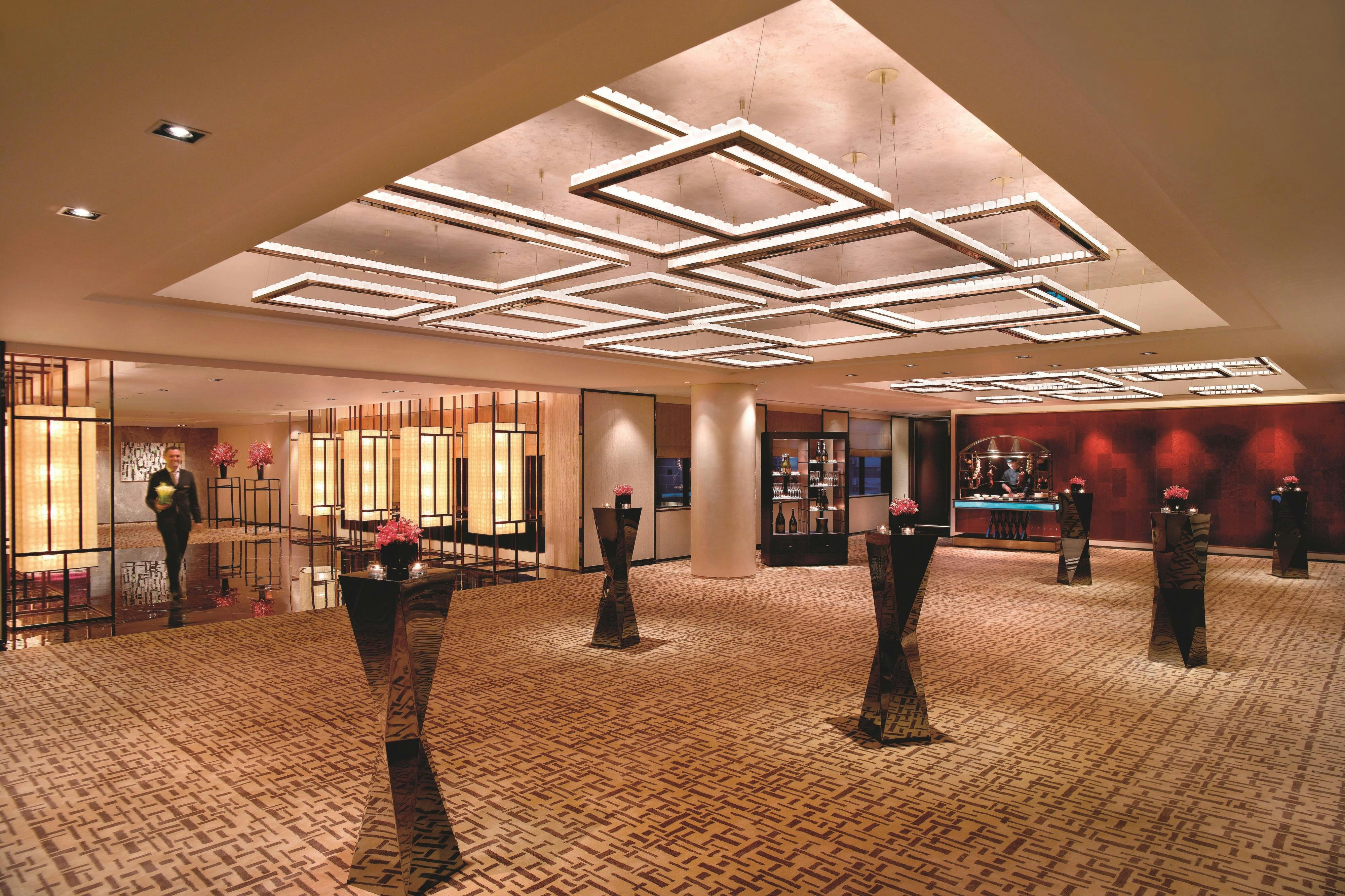 Portman Ritz Carlton 19/43