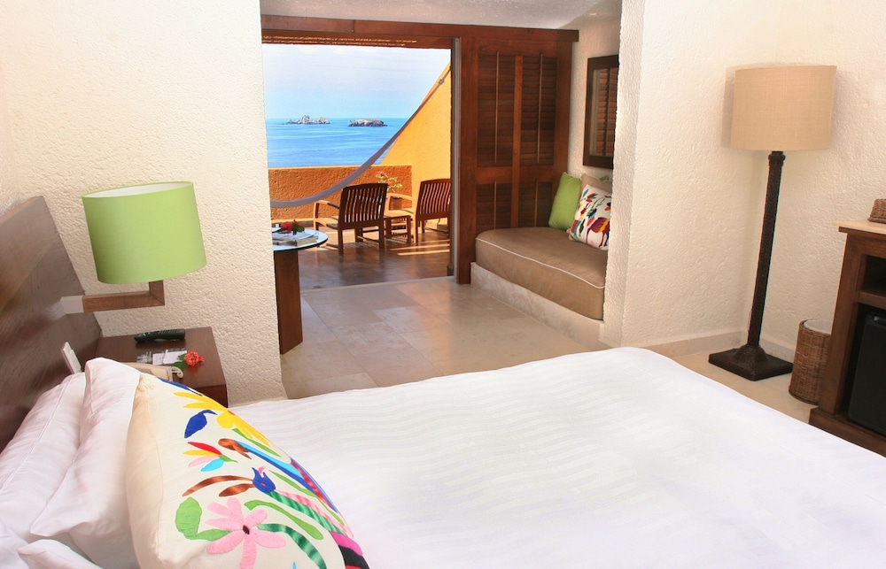 Brisas Beach Club, King Bed، Las Brisas Ixtapa 6/10