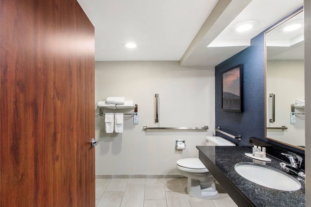 Fairfield Inn Evansville East 13/40