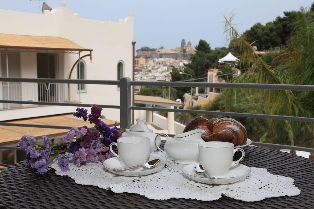 Hotel Mea - Aeolian Charme 60/73