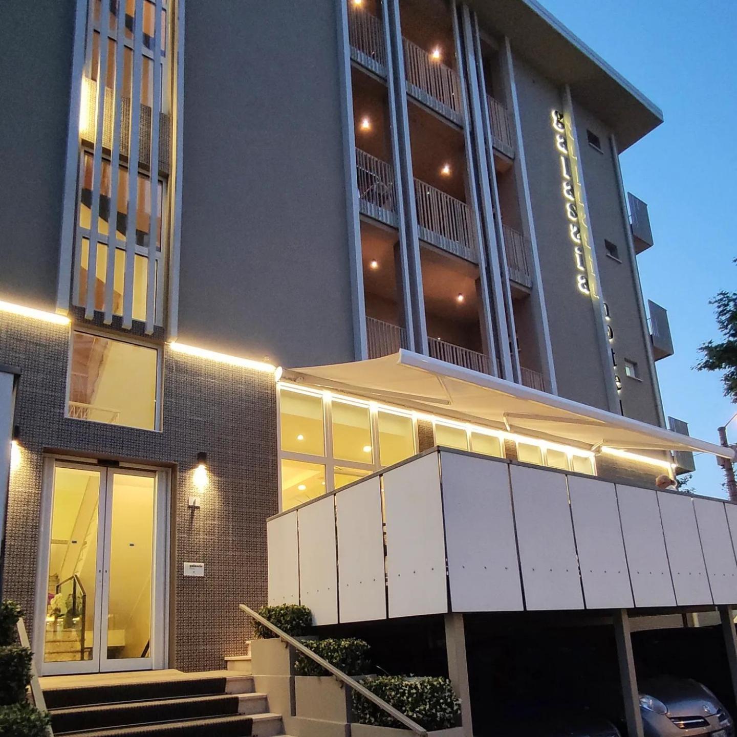 Hotel Galassia 7/50