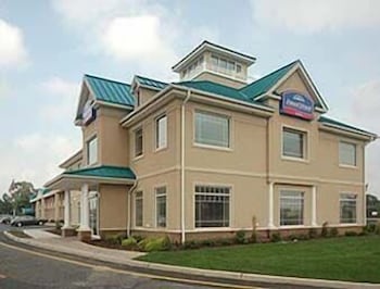 Howard Johnson by Wyndham Toms River 1/41