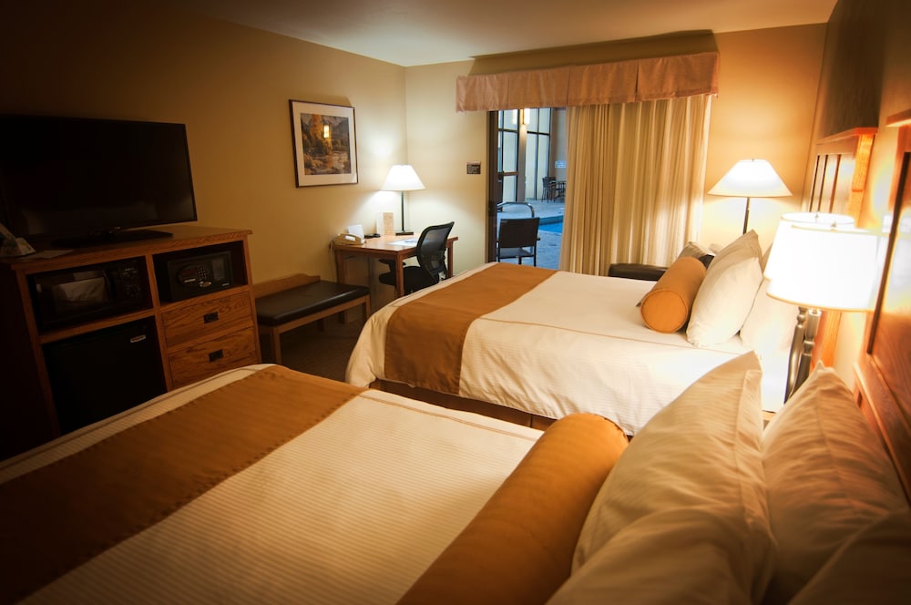 Best Western Plus Grantree Inn 14/52