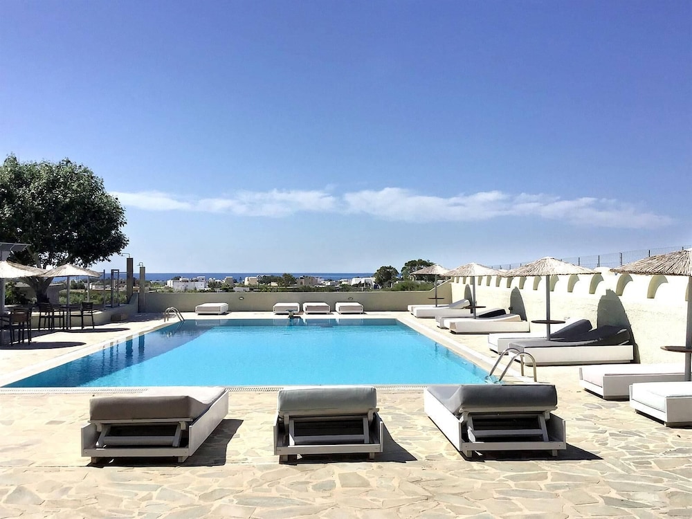 Thera Mare Resort 50/56