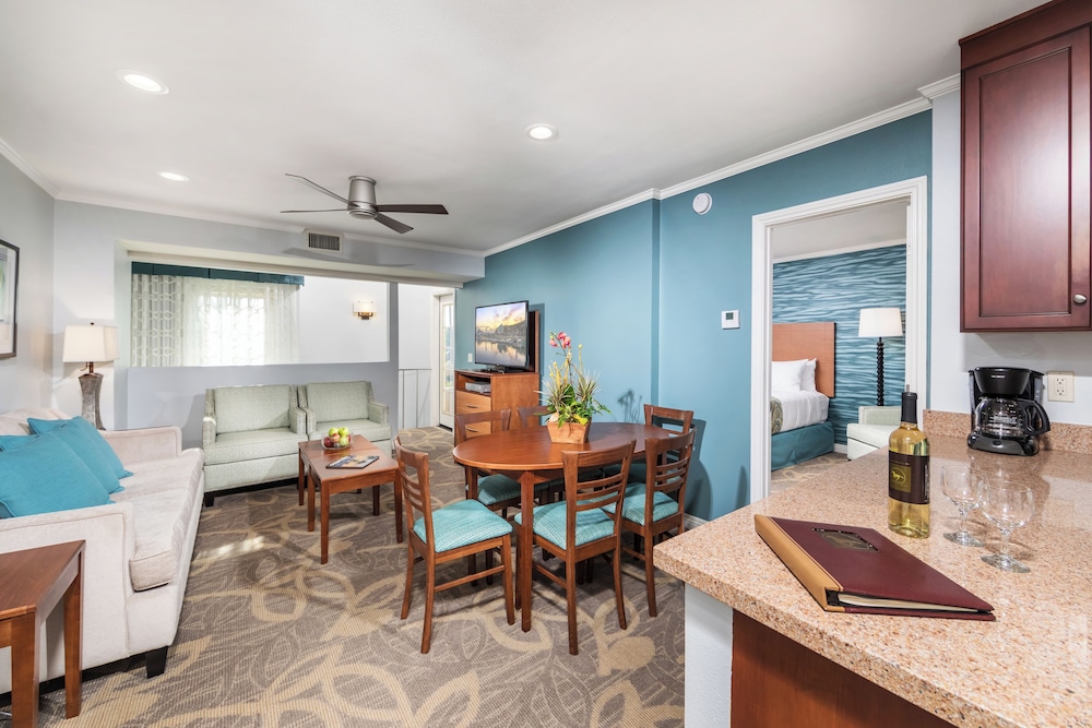 Winners Circle Resort 45/51