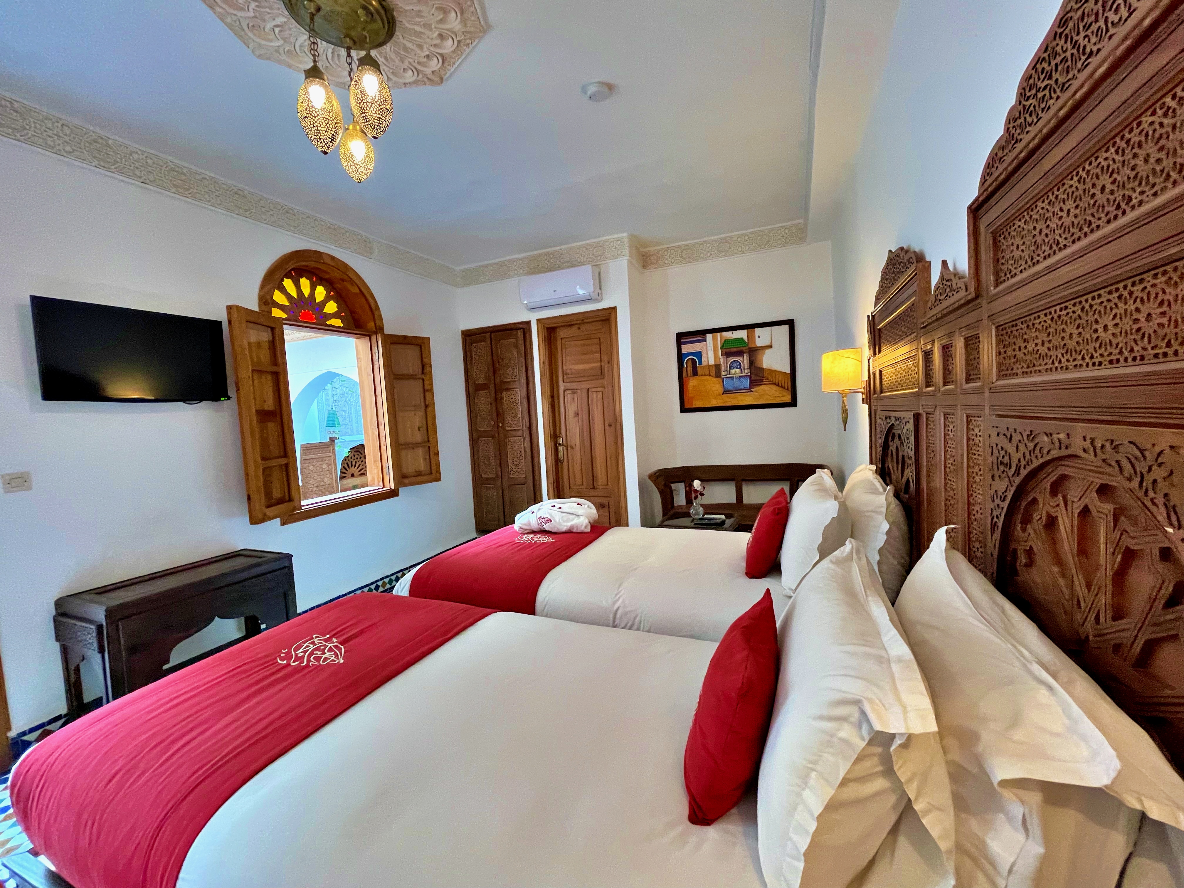 Standard, Twin Beds