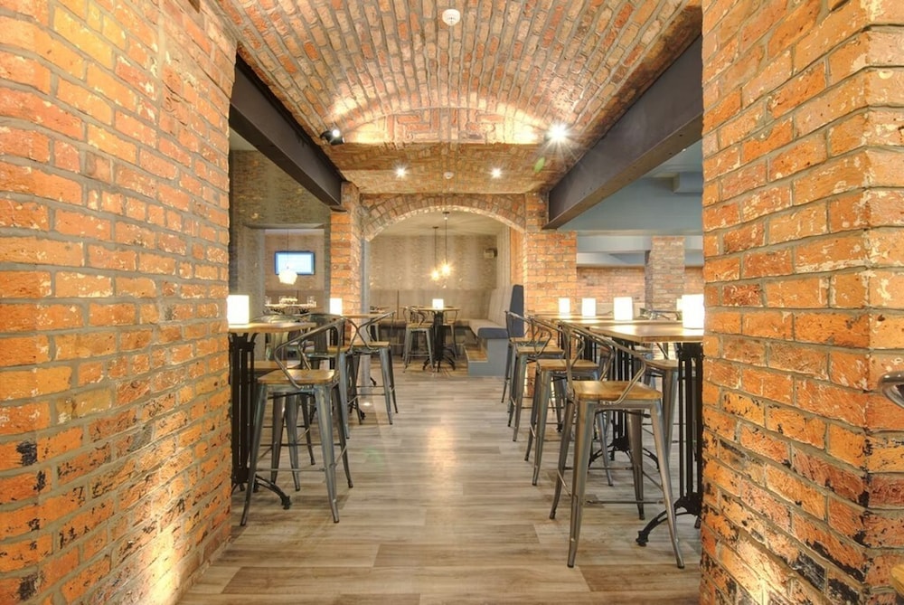 The Royal Hotel Crewe, A BRILLIANT Collection, Powered by OYO 38/47