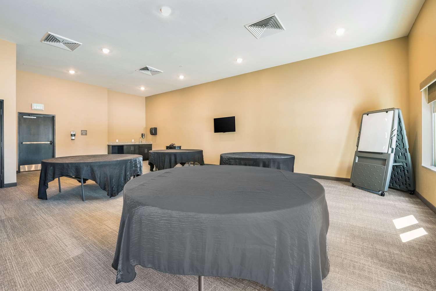 Comfort Suites Marysville Columbus Northwest 6/24
