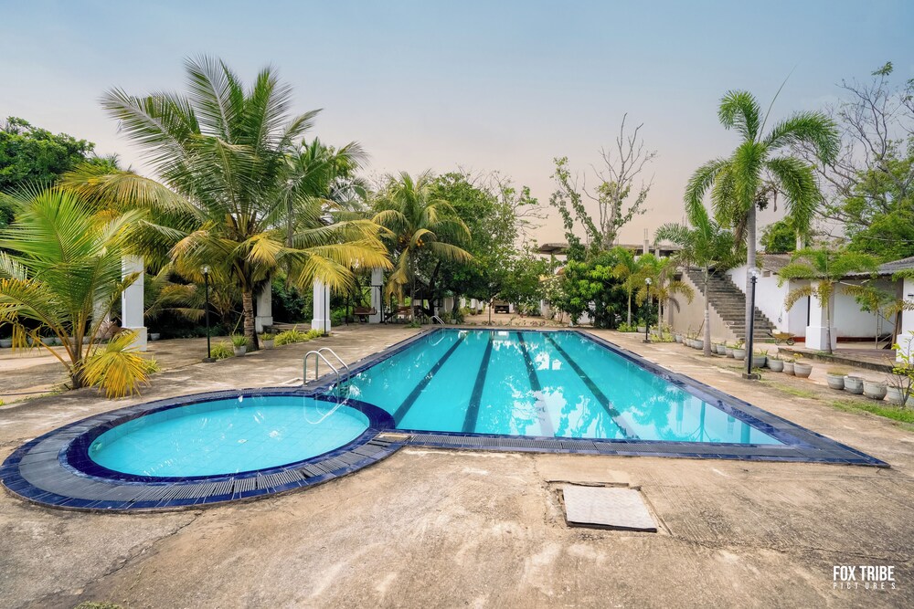 River Side Hotel Katunayake 38/42