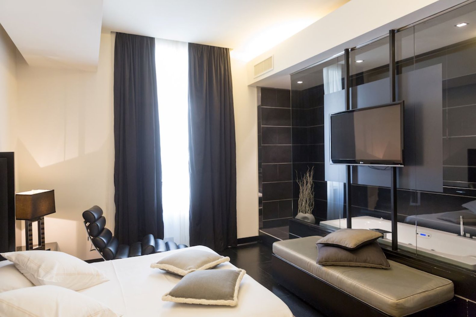 Isa Hotel 28/58