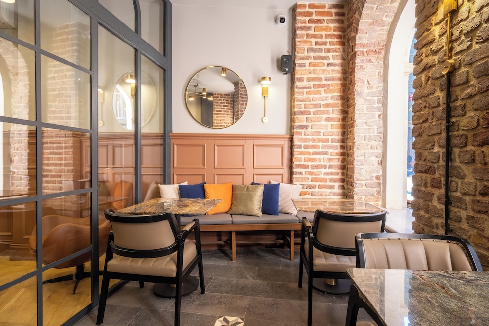 Hotel Balo 45/50