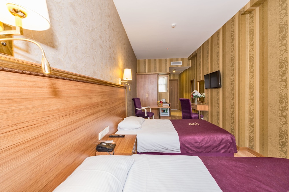 INTERSTELLAR HOTEL 23/59