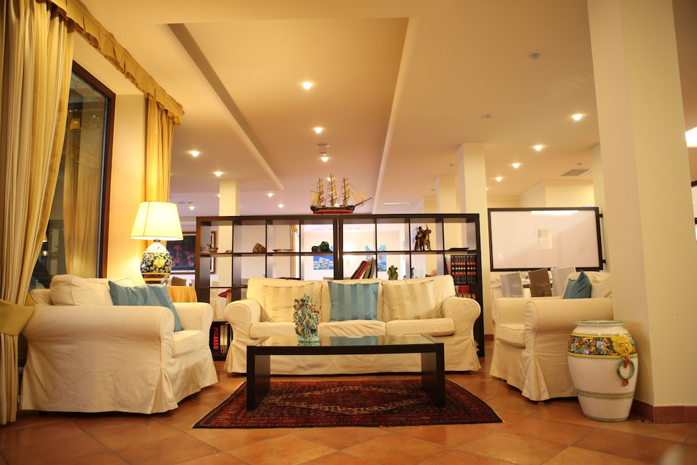 Hotel La Torre 58/73