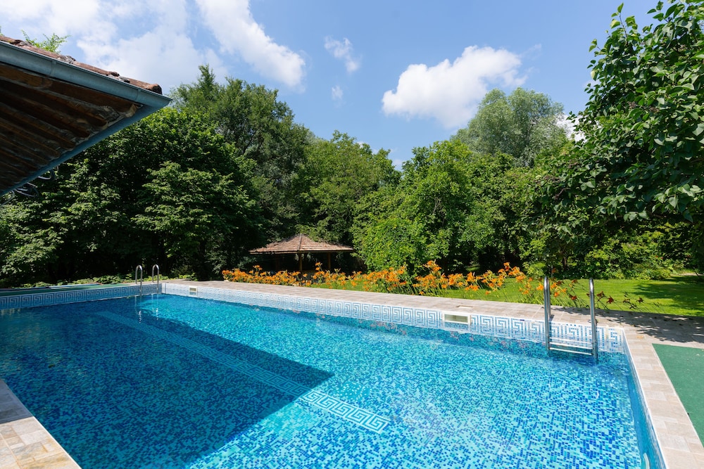ECO HOTEL IMENIETO 4/21