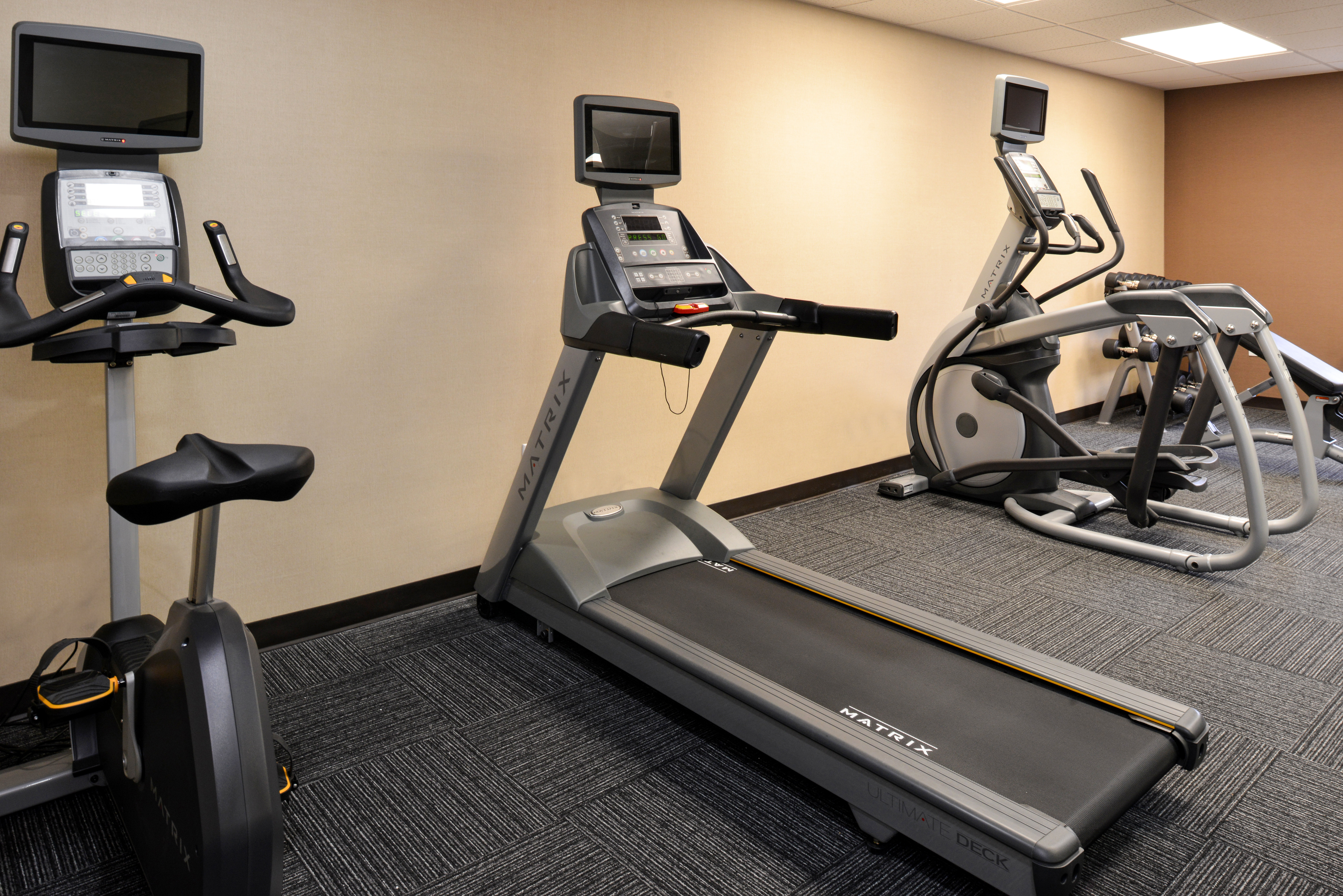 Holiday Inn Express Hotel And Suites Bonita Spring 45/69