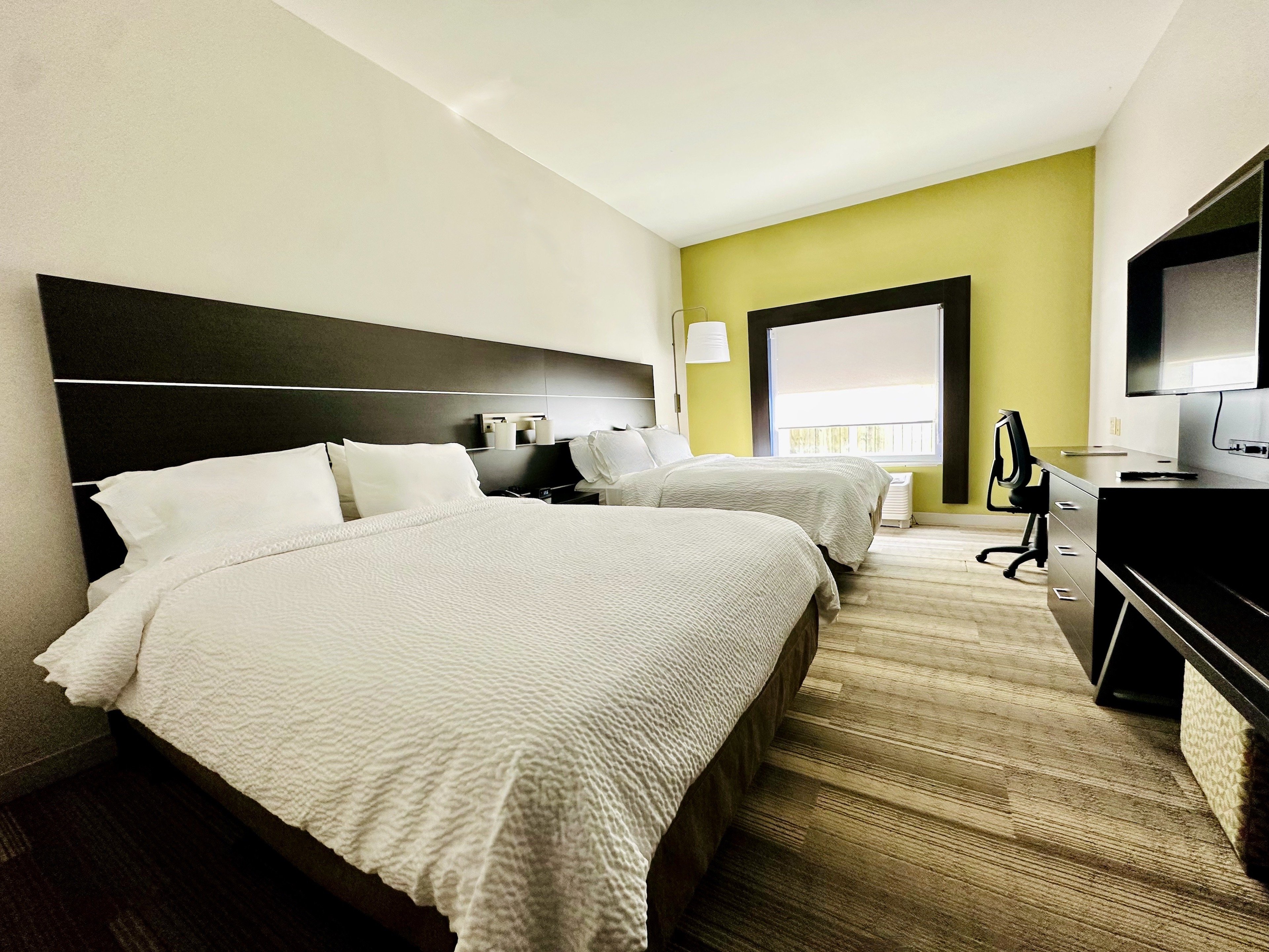Holiday Inn Express Hotel Suites Chattanooga Hixson 28/75