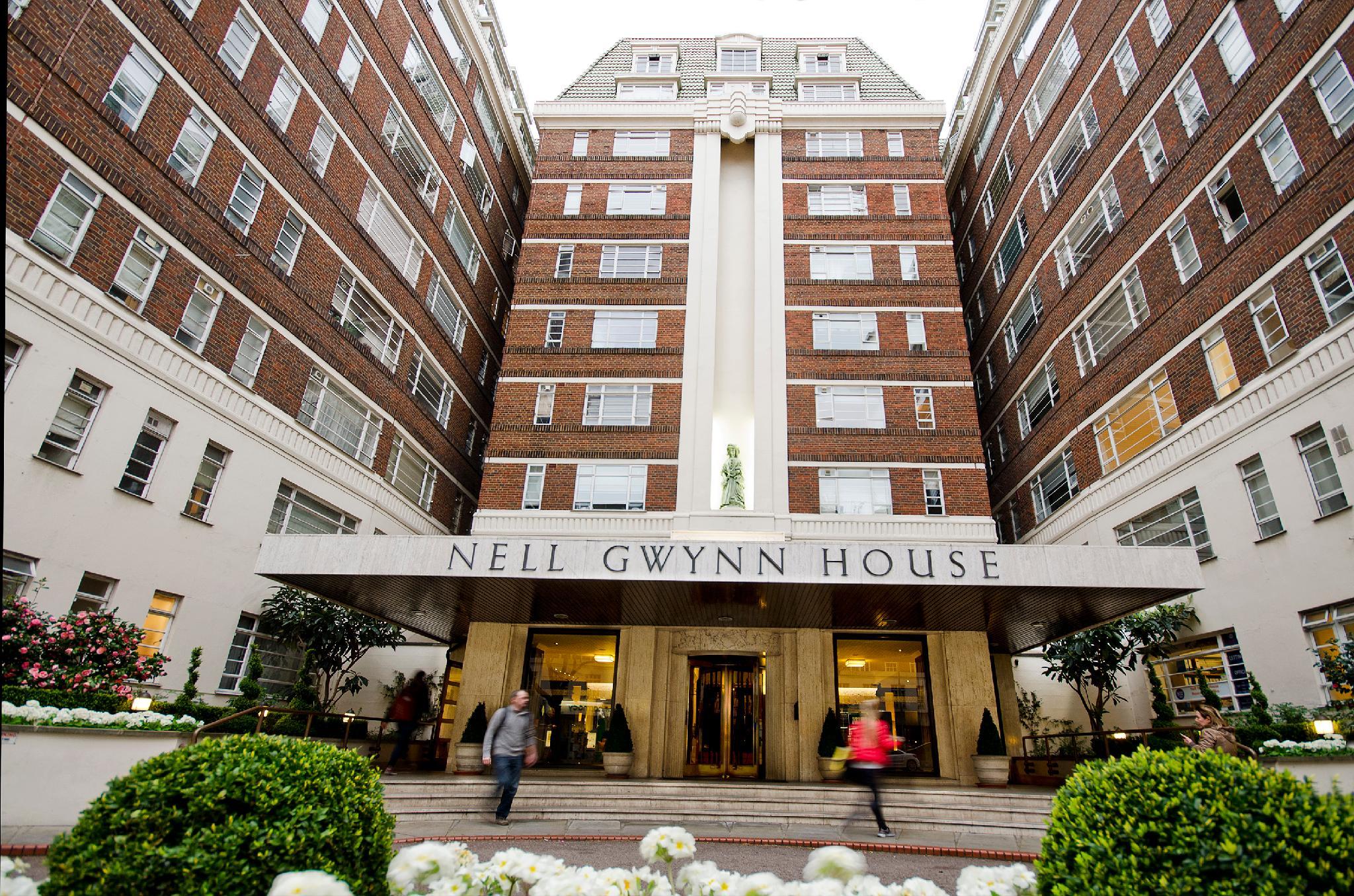 Nell Gwynn House Apartments in LONDON
