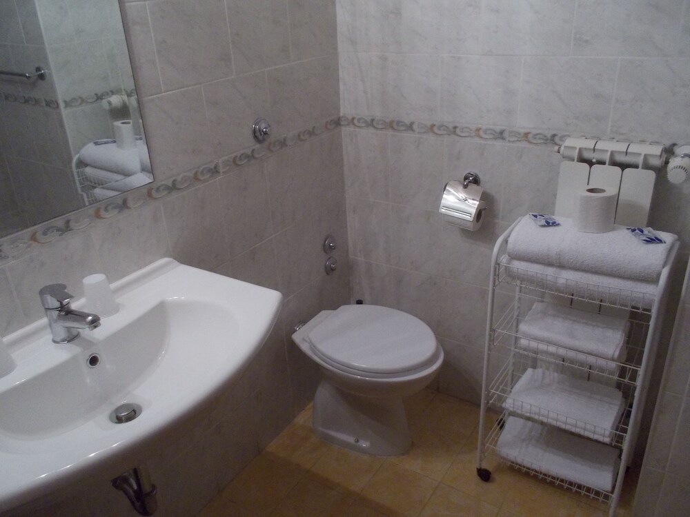 Royal Hotel Montevergine 43/44
