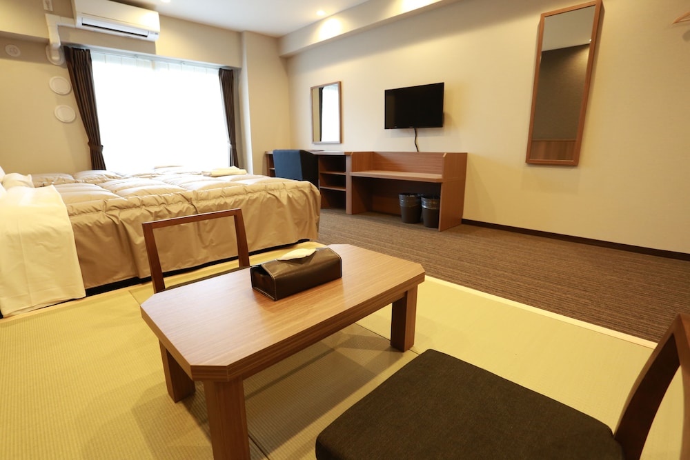 The Base Sakaihigashi Apartment Hotel 42/51