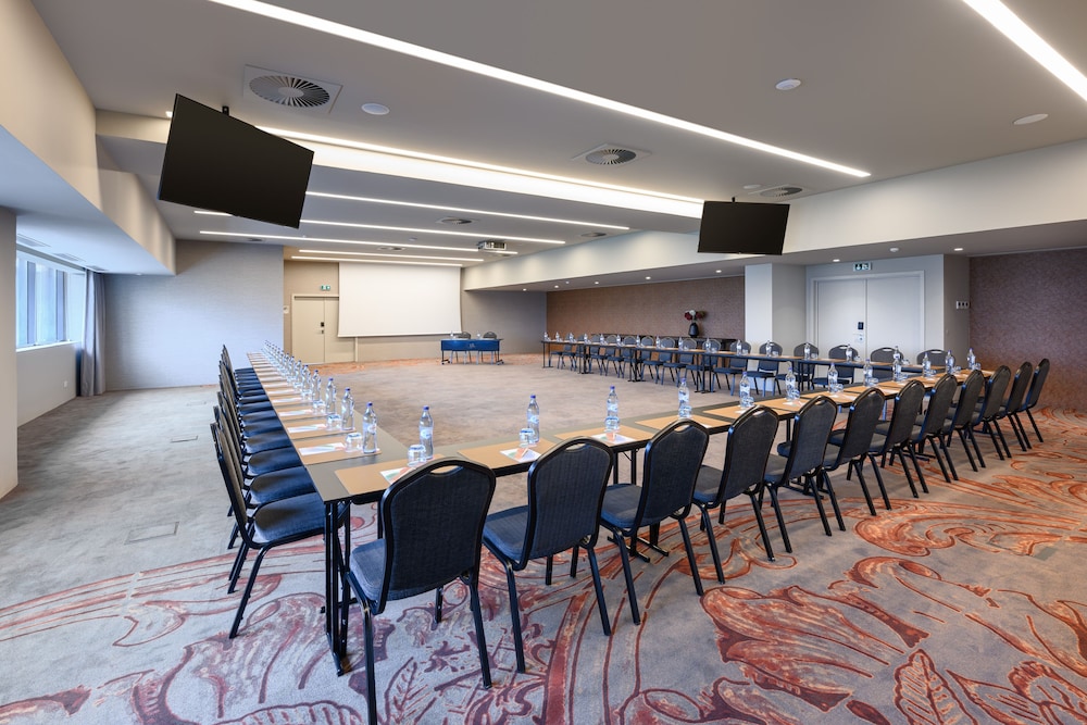 Melia Lisboa Aeroporto 61/73