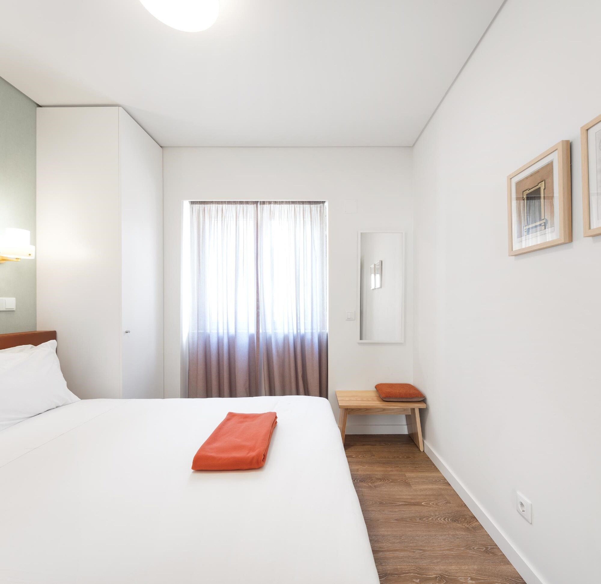 2 BEDROOMS, APARTMENT